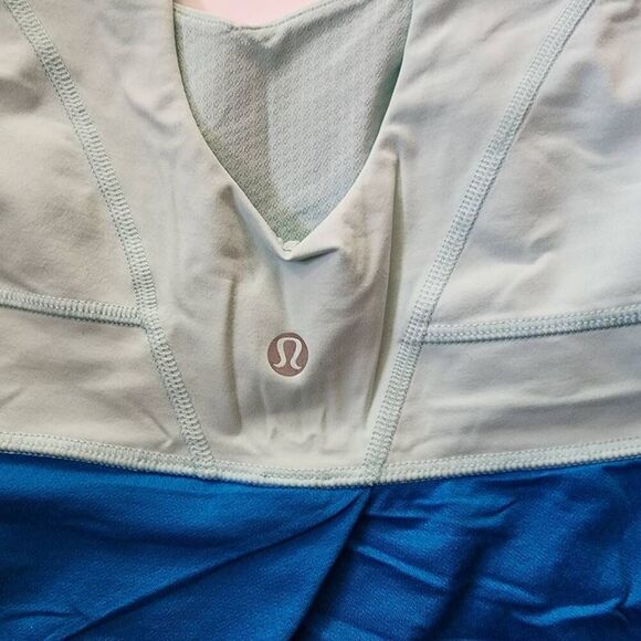 Lululemon Women's Blue Two Tone Colorblock Scoop Neck Tank Top Size 8 - Picture 3 of 7